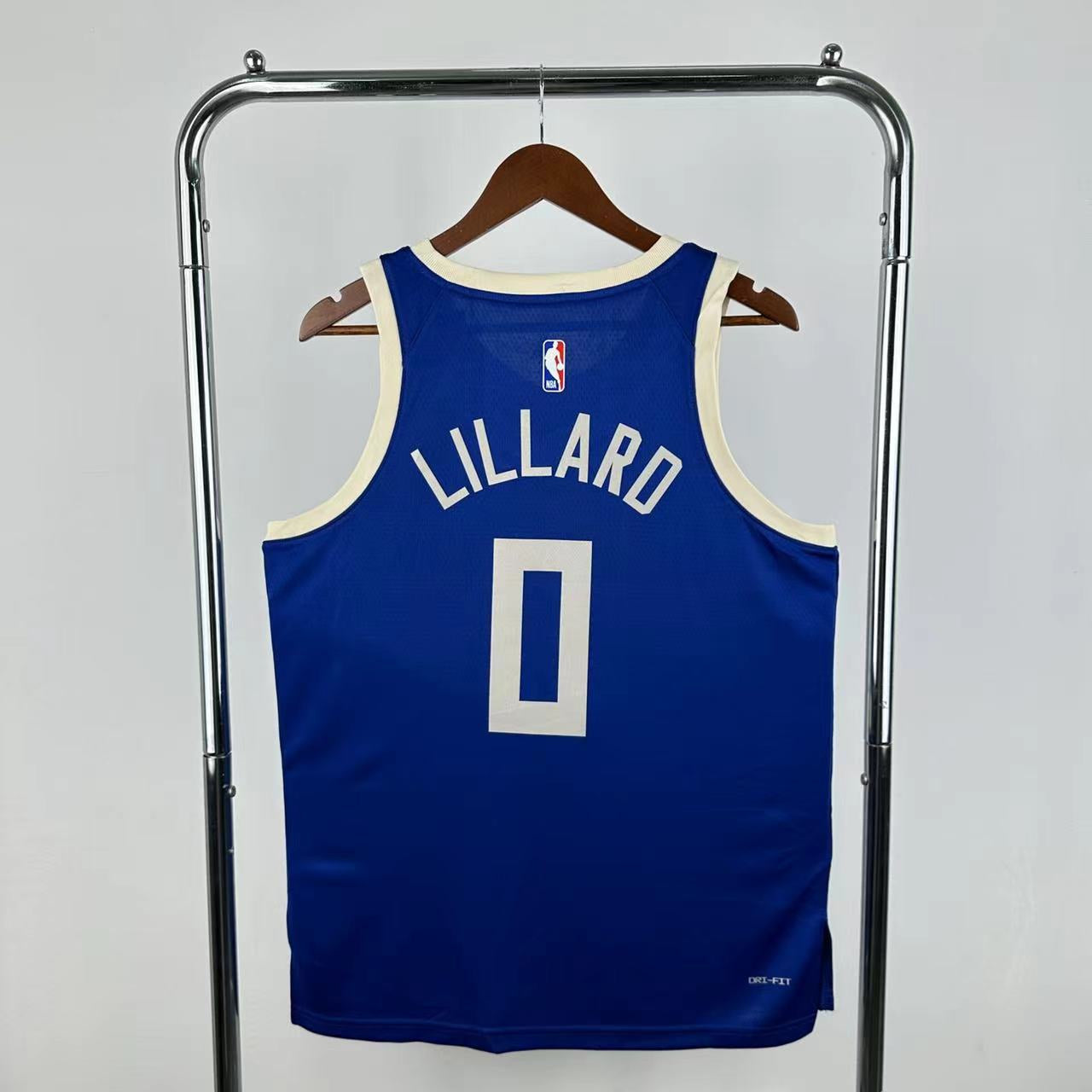Milwaukee Bucks 25